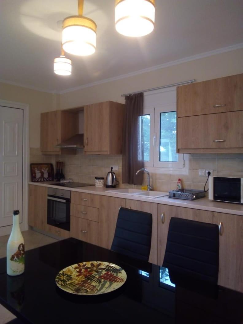 Aliveri Flat With Sea View Екстер'єр фото