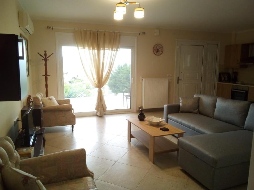 Aliveri Flat With Sea View Екстер'єр фото