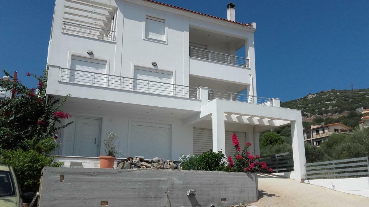 Aliveri Flat With Sea View Екстер'єр фото